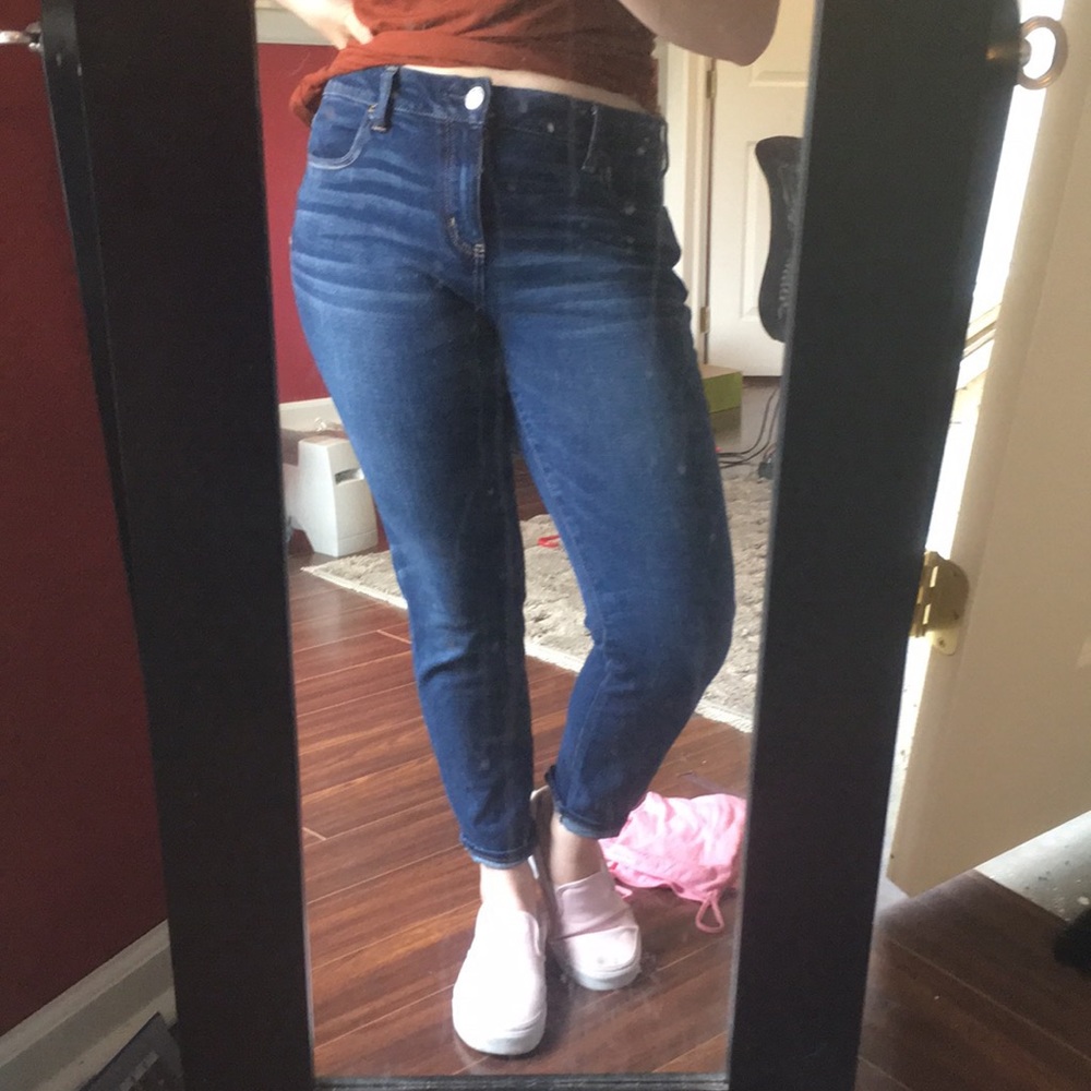 Dark wash American Eagle jeans